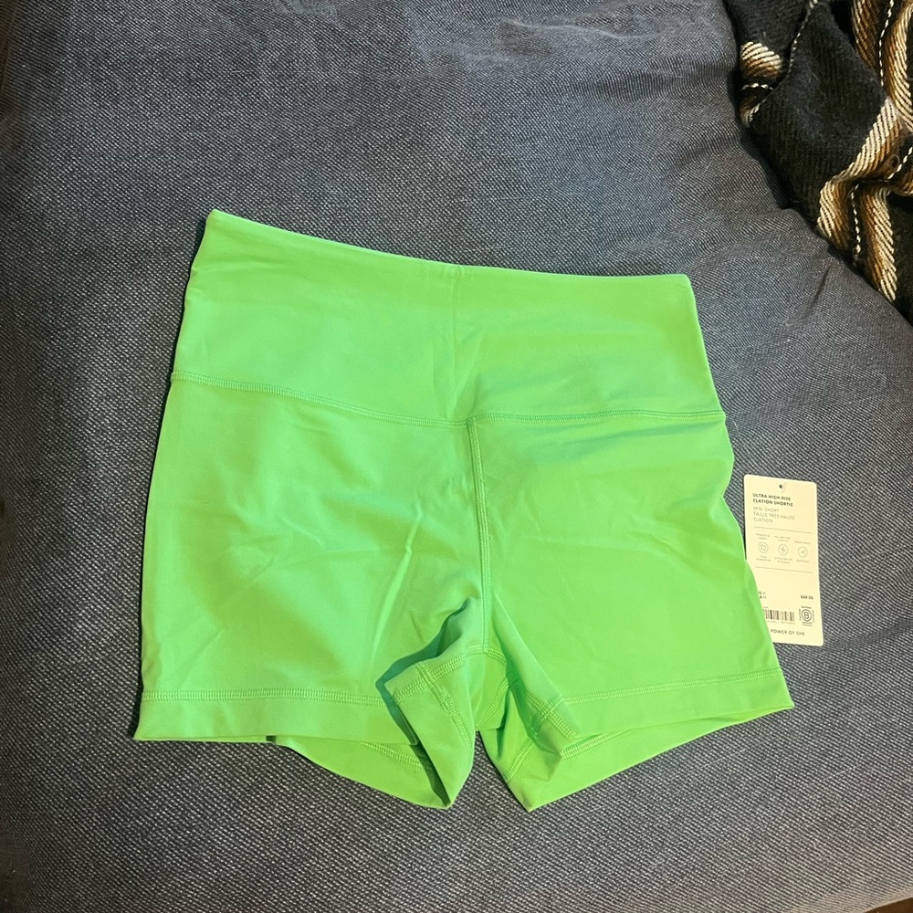 NWT Athleta Bright Green Women's Bike Shorts - Elation Shortie - Medium
